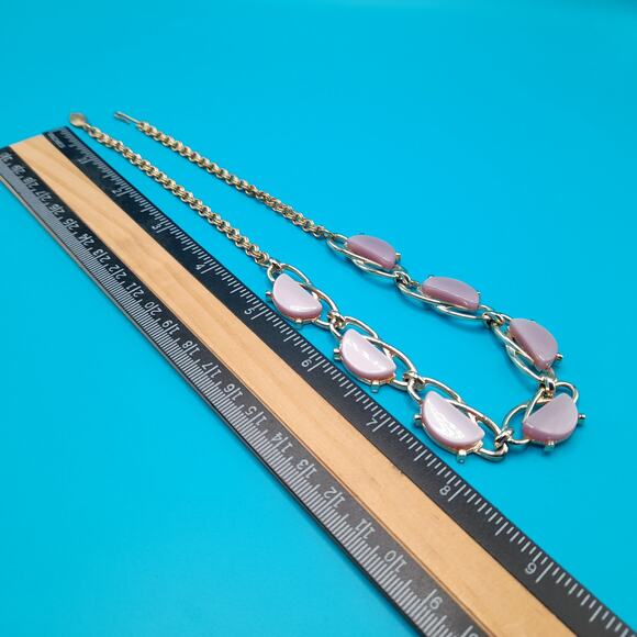Vintage Lavender Moonglow Choker Necklace, Gold Tone, 1950s Vintage Jewelry - Picture 10 of 11